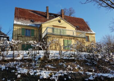 Das Göschenhaus von aussen im Winter